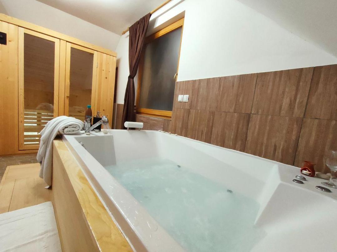 Villa Vikend Kuca Dokovic - Jahorina à Pale Extérieur photo